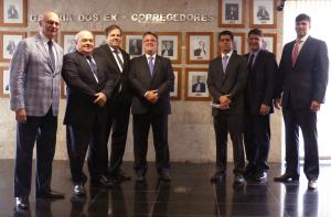 O Corregedor-Geral, Desembargador Claudio de Mello Tavares, com os juízes auxiliares da Corregedoria